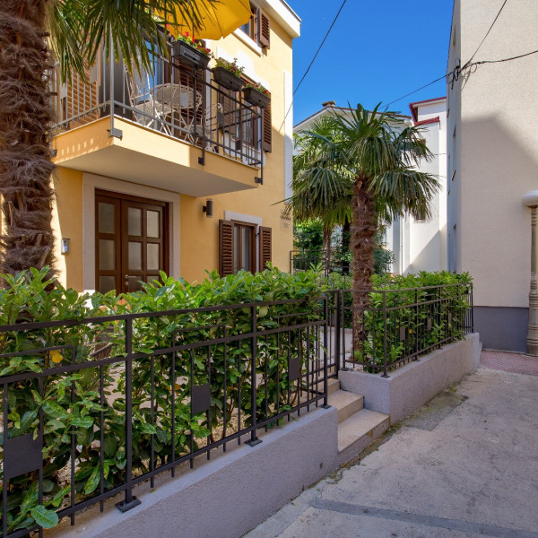 Apartmani Đoga&scaron;, Apartments Đoga&scaron; & Villa Christina near the sea, Crikvenica, Kvarner, Croatia Crikvenica