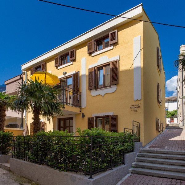 Apartmani Đoga&scaron;, Apartments Đoga&scaron; & Villa Christina near the sea, Crikvenica, Kvarner, Croatia Crikvenica